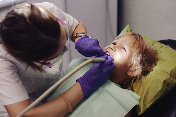 Children Dentist Near Me: What Happens At A First Pediatric Dental Visit